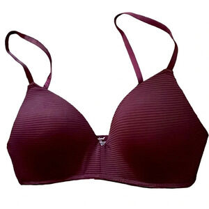 Kathy Ireland Intimates burgundy T-shirt Bra Sz  36C